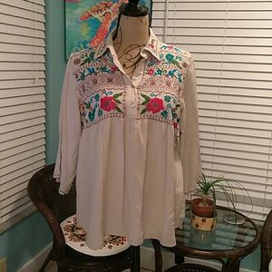 Rod's flowy embroidered top